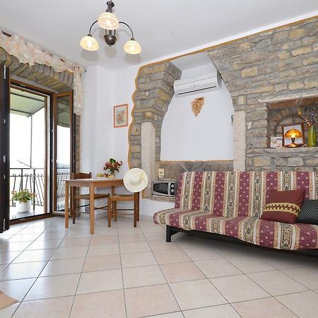 Bella Vista Apartments Мотовун Екстериор снимка